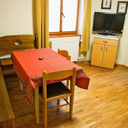 Penzion Pod Branou Poprad Exterior foto